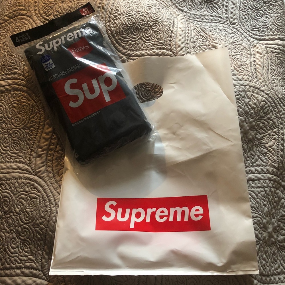 Authentic Supreme x Hanes Black Boxers 4 Pack